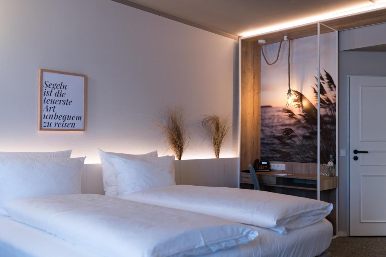 Hafenhotel Zu Putbus Kültér fotó