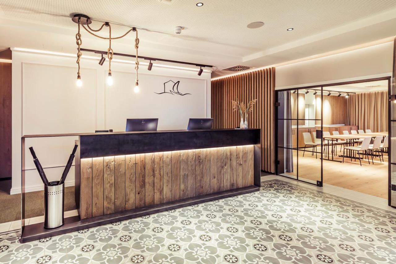 Hafenhotel Zu Putbus Kültér fotó