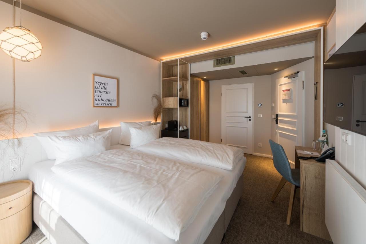 Hafenhotel Zu Putbus Kültér fotó