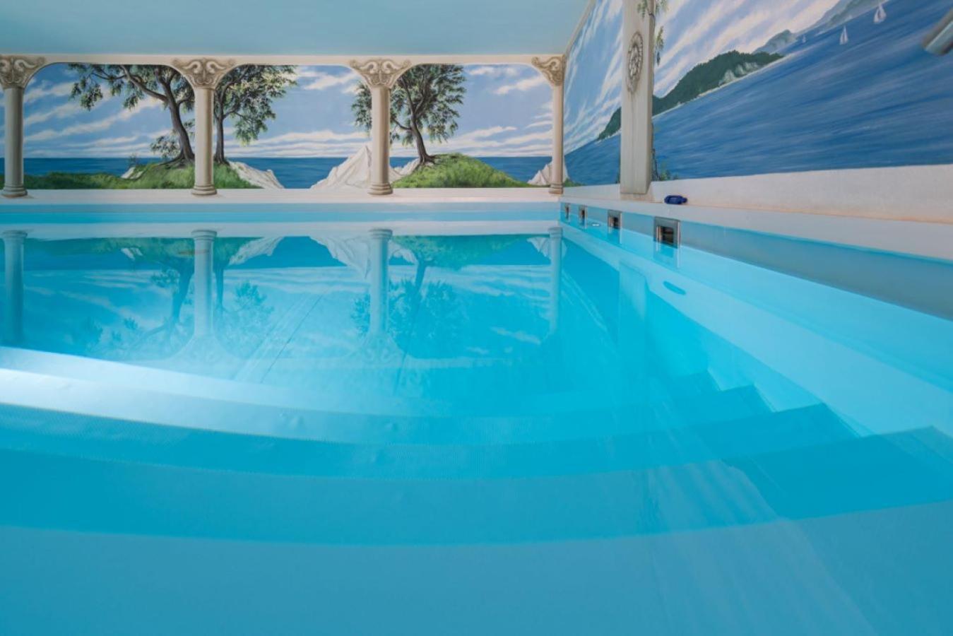 Hafenhotel Zu Putbus Kültér fotó