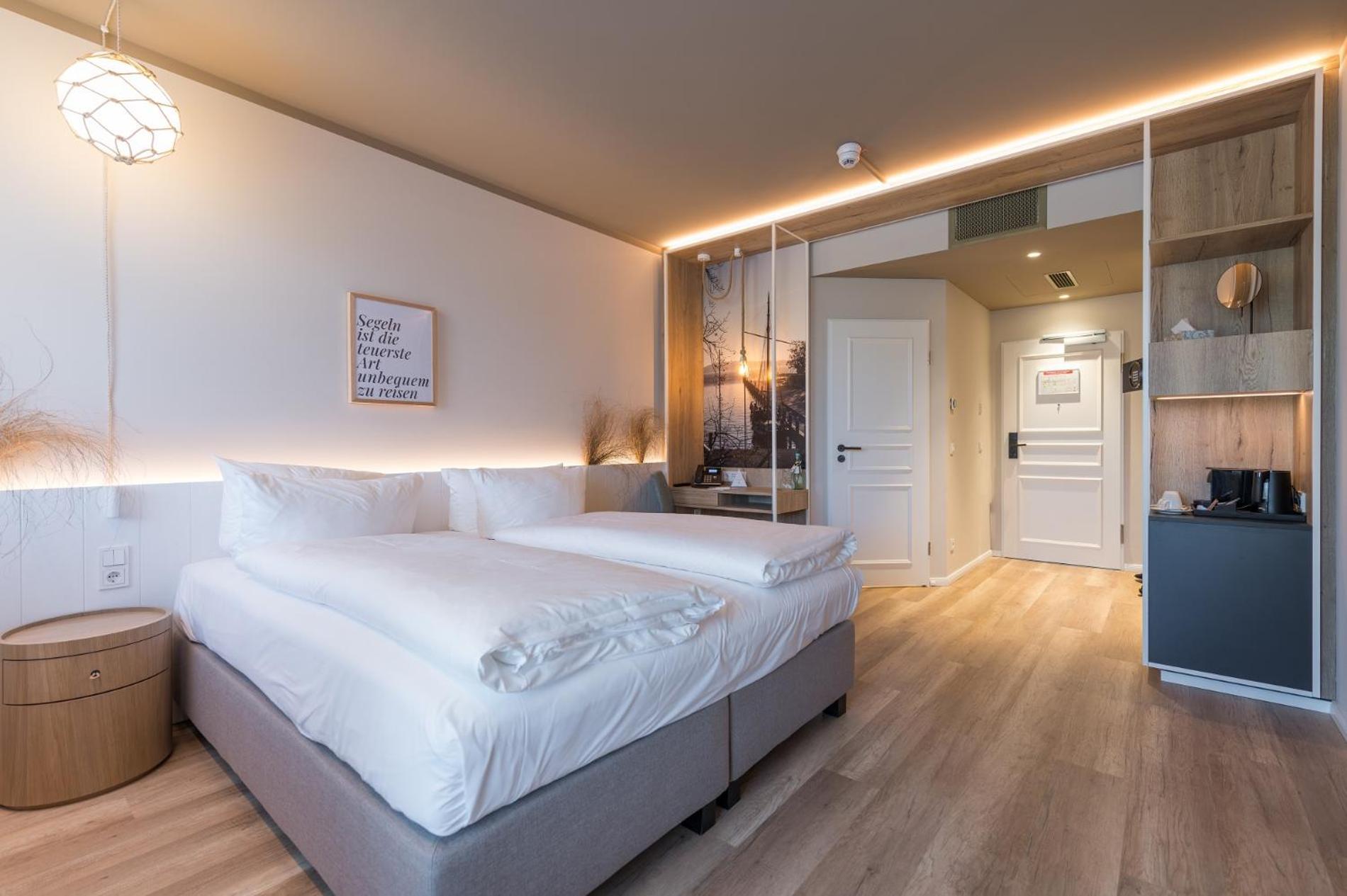 Hafenhotel Zu Putbus Kültér fotó