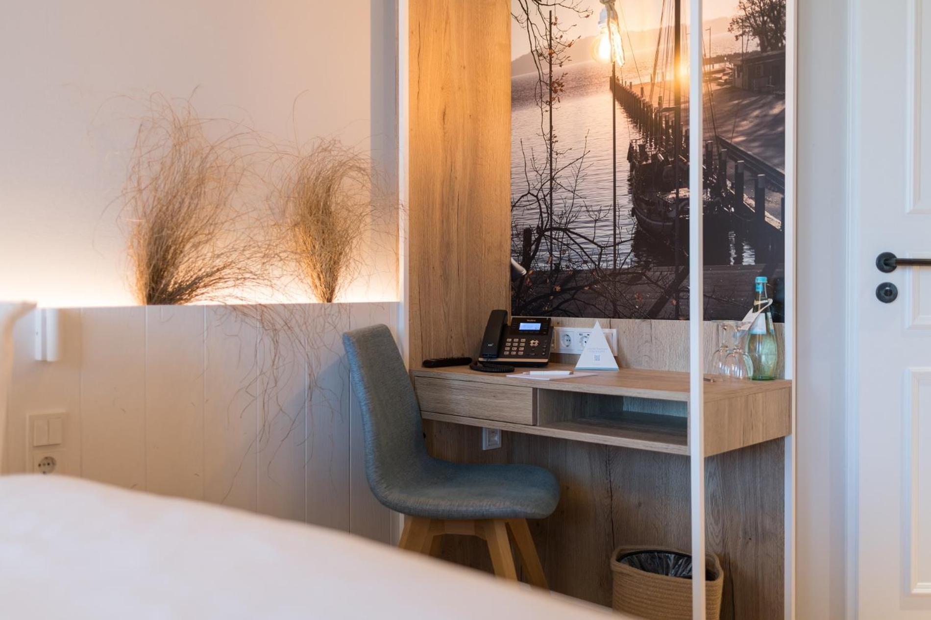 Hafenhotel Zu Putbus Kültér fotó