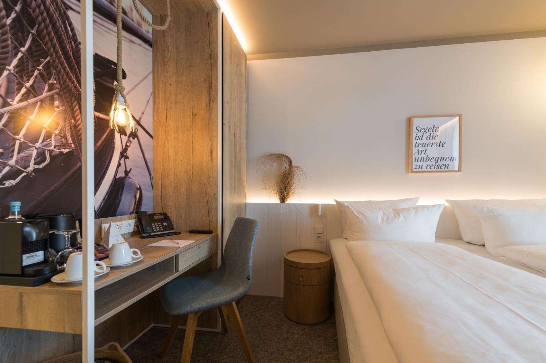 Hafenhotel Zu Putbus Kültér fotó